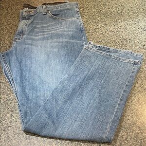 Wrangler’s 5 pocket 38x32 Men's Relaxed Fit Blue Jeans